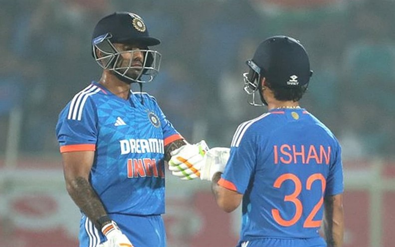 Photo of भारत के कप्तान सूर्य की 80 रन की तूफानी पारी ऑस्ट्रेलिया के इंग्लिश के शतक पर पड़ी भारी