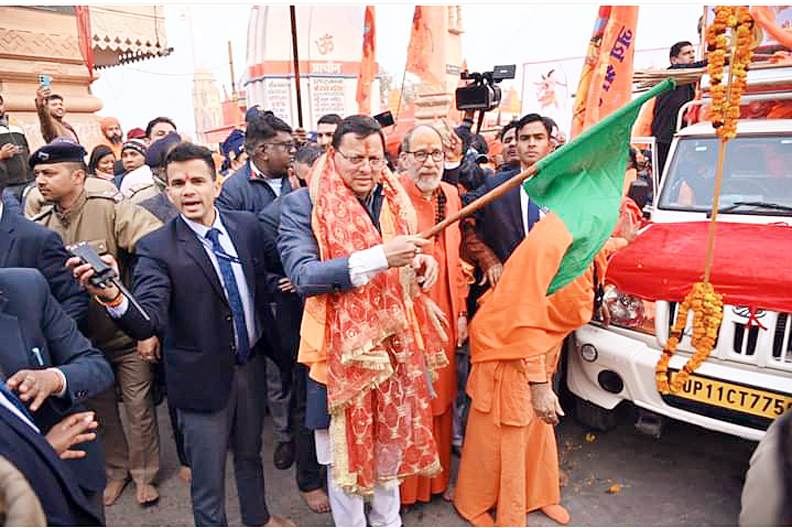 Photo of धामी ने हर की पौड़ी से अयोध्या के लिए संतों की कलश यात्रा को हरी झंडी दिखाकर किया रवाना