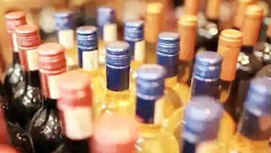 Photo of आचार संहिता के दौरान 784 करोड़ रुपये की अवैध शराब, नकदी एवं अन्य वस्तुएं जब्त