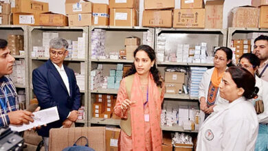 Photo of भंडार गृहों में दवाओं का पर्याप्त स्टॉक रखा जाए : नेहा गिरि