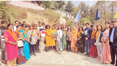 Photo of पिथौरागढ़ में पहुंचा आदि कैलाश यात्रा का प्रथम दल, जिलाधिकारी ने स्वागत किया