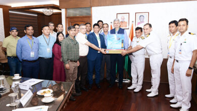 Photo of डीआरडीओ ने मध्यम दूरी के माइक्रोवेव ऑब्स्क्यूरेंट चैफ रॉकेट भारतीय नौसेना को सौंपा