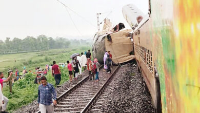 Photo of हादसों की हदे पार कर चुकी है भारतीय रेल