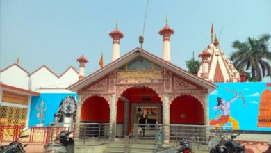 Photo of पीलीभीत में सावन के पहले सोमवार पर दर्शन पूजन के लिए शिव मंदिरों पर उमड़े श्रद्धालु