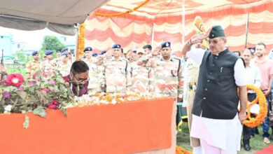 Photo of आईटीबीपी के निरीक्षक शहीद चंद्र मोहन सिंह नेगी को पुष्पचक्र अर्पित कर श्रद्धांजलि दी