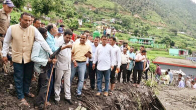 Photo of बाल गंगा एवं बूढ़ा केदार में भारी बारिश और भूस्खलन से हुई क्षति पर राहत एवं बचाव कार्य प्रभावी तरीके से चलाए जाने के निर्देश