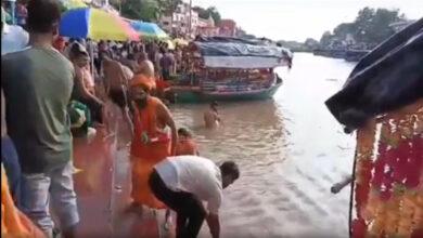 Photo of चित्रकूट धाम में श्रावण मास के पांचवें सोमवार के अवसर पर श्रद्धालुओं का जनसैलाब उमड़ा