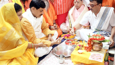 Photo of भगवान श्रीकृष्ण की मुख्यमंत्री डॉ.यादव ने सांदीपनी आश्रम में की सपत्निक पूजा-अर्चना