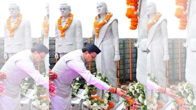 Photo of मसूरी गोलीकांड की 30वीं बरसी : मुख्यमंत्री ने शहीद आंदोलनकारियों को अर्पित की श्रद्धांजलि