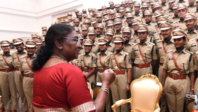 Photo of भारतीय पुलिस सेवा के प्रशिक्षु अधिकारियों ने राष्ट्रपति से भेंट की