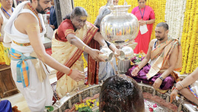 Photo of राष्ट्रपति श्रीमती द्रौपदी मुर्मु ने महाकाल मंदिर में दर्शन कर पूजन अर्चन किया