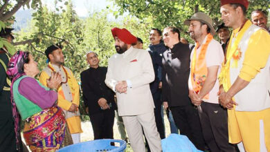 Photo of वाइब्रेंट विलेज की योजनाओं पर विभिन्न स्तरों से पूरी निगरानी रखी जा रही है : राज्यपाल