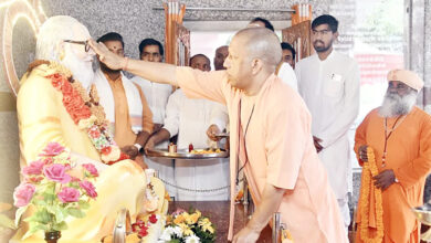 Photo of गुरू ब्रह्मा, गुरू विष्णु, गुरु देवो महेश्वरा, हर सितंबर में गुरु और शिष्य परंपरा की नजीर बनती है गोरक्षपीठ