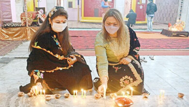 Photo of प्रकाश पर्व उनका भी : कैसे दिवाली मनाते मुसलमान, ईसाई, यहूदी