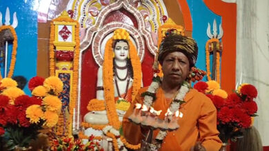 Photo of सीएम योगी ने गोरखनाथ मंदिर में श्रीनाथ जी की विशिष्ट पूजा