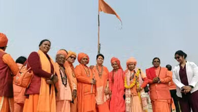 Photo of मातृ शक्ति को भी आयोजन में मिला स्थान, संन्यासिनी अखाड़ा ने भी स्थापित की धर्मध्वजा