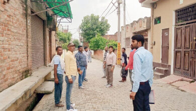 Photo of विद्युत विभाग की अवैध विद्युत चोरी के विरुद्ध छापेमारी जारी, कई जनप्रतिनिधियों के यहां पकड़ी गयी विधुत चोरी