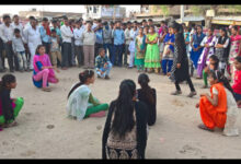 Photo of सामाजिक-राजनीतिक आंदोलनों से जुड़े हुए हैं प्रदर्शन कलाएँ और रंगमंच