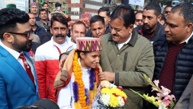 Photo of स्थानीय विधायक सुन्दर सिंह ठाकुर ने किया नीता राणा का भव्य स्वागत