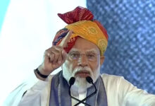 Photo of कपड़ों से पहचान वाया शमशान-क़ब्रिस्तान और अब ‘पंक्चर’ तक पहुंचा राजनैतिक विमर्श