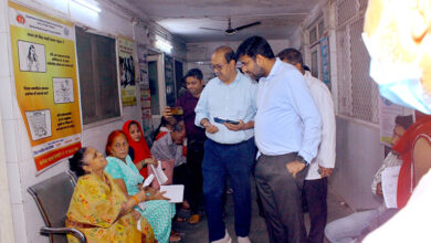 Photo of जिलाधिकारी दीपक मीणा ने किया जिला अस्पताल का किया औचक निरीक्षण, दिये आवश्यक दिशा-निर्देश