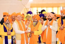 Photo of मुख्यमंत्री ने किया पंच प्यारों की अगुवाई में श्री हेमकुंड साहिब जी की यात्रा का प्रथम जत्था रवाना