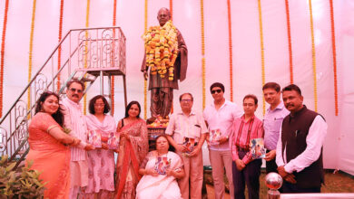 Photo of मुंबई फ़िल्म सिटी में कफ़ीलूर रहमान की उपन्यास बाँदी का विमोचन