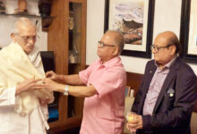 Photo of गुलजार को मिला 58वां ज्ञानपीठ पुरस्कार, मुंबई स्थित आवास पर हुआ सम्मान
