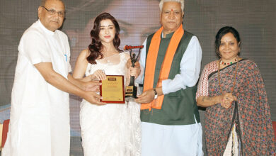 Photo of आफ्टरनून वॉइस प्रेजेंट 17वें न्यूज़मेकर्स अचीवर्स अवार्ड का आयोजन