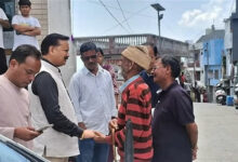 Photo of कांग्रेस के प्रदेश अध्यक्ष करण माहरा ने भतरौजखान के लोगों की समस्याएं सुनीं