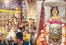 Photo of मन्दिरों में पैसे लेकर एवं वीआईपी दर्शन बन्द हो