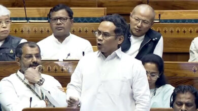 Photo of ऑपरेशन सिंदूर पर लोकसभा में गरजे गौरव गोगोई: पूछा – प्रधानमंत्री ने किसके आगे झुककर सीजफायर किया?