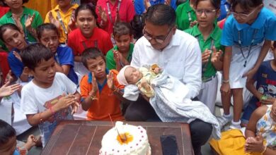 Photo of भाजपा के विधान परिषद सदस्य व प्रदेश महामंत्री अनूप गुप्ता का जन्मदिन अनाथ एवं विकलांग बच्चों द्वारा मनाया गया