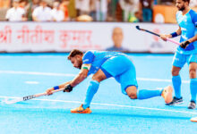 Photo of पेनल्टी स्ट्रोक चूकने के बाद हैट्रिक जमा भारत की चीन पर जीत के हीरो बने कप्तान हरमनप्रीत