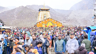 Photo of भीड़ और प्रदूषण ने बढ़ाई पहाड़ों की मुश्किलें