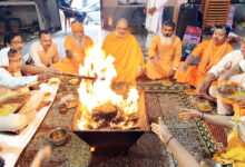 Photo of जाति के नाम पर योग्यता को कुचलने का परिणाम है महाभारत : महामंडलेश्वर यति नरसिंहानंद गिरी महाराज