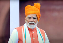 Photo of प्रधानमंत्री नरेंद्र मोदी ने भारत की मजबूती के लिए श्रीकृष्ण और गांधी से प्रेरणा की जरूरत जताई