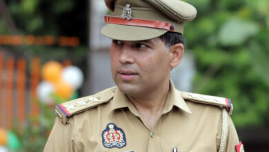 Photo of पुलिस कमिश्नरेट गाजियाबाद में इंदिरापुरम कोतवाल के रूप में “इंस्पेक्टर रवेंद्र गौतम” ने अपने काम के दम पर जनता की अदालत में बटोरी सुर्खियां
