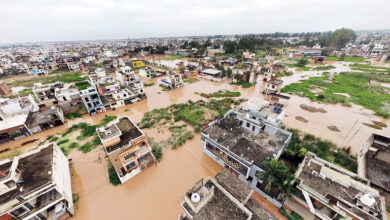 Photo of पानी से नहीं, नीतियों से हारी ज़िंदगी