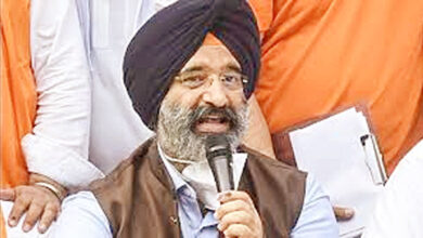 Photo of पुरानी दिल्ली के रिडेवलपमेंट प्लान पर उद्योग मंत्री मनजिंदर सिंह सिरसा से व्यापारिक प्रतिनिधिमंडल की महत्वपूर्ण बैठक
