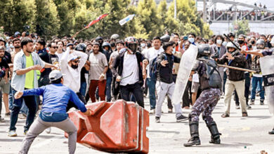 Photo of अस्थिरता के दौर से गुजरता नेपाल