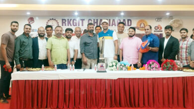 Photo of खिलाड़ी मेहनत व अनुशासन का महत्व समझें, निरंतर अभ्यास और सकारात्मक सोच से ही सफलता संभव – प्रवीण कुमार