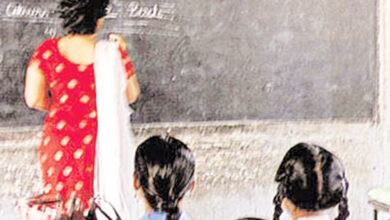 Photo of क्या भ्रष्टाचार तकनीक से कम होगा, या नैतिक शिक्षा से?