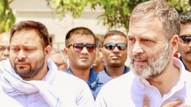 Photo of बिहार चुनाव 2025: दरभंगा गालीकांड और केरल ‘बीड़ी विवाद’ ने महागठबंधन की मुश्किलें बढ़ाईं
