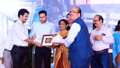 Photo of आरईसी आरओ भुवनेश्वर को स्वच्छ भारत दिवस पर भुवनेश्वर नगर निगम द्वारा किया गया सम्मानित