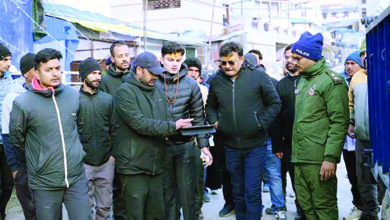 Photo of सीएस ने केदारधाम परिसर में चल रहे पुनर्निर्माण एवं विकास कार्यों का विस्तृत स्थलीय निरीक्षण किया