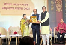 Photo of प्रख्यात शायर दीक्षित दनकौरी मुंबई में हुए सम्मानित