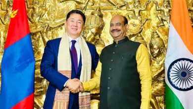 Photo of लोक सभा अध्यक्ष ने संसद भवन में मंगोलिया के राष्ट्रपति का स्वागत किया