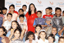 Photo of स्मिता ठाकरे ने स्लम बच्चों को दिया शिक्षा का तोहफ़ा