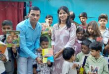 Photo of एक समाज श्रेष्ठ समाज संस्था ने बाल दिवस पर बच्चों को पठन-पाठन सामग्री वितरित की